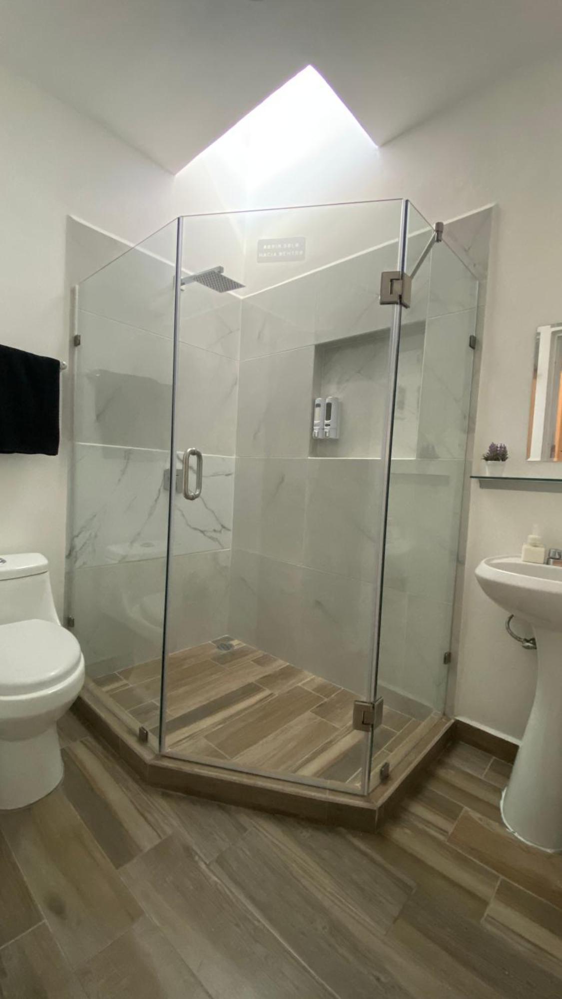 Casa Mazatlán, alberca, baño y clima en cada habitacion Exterior foto